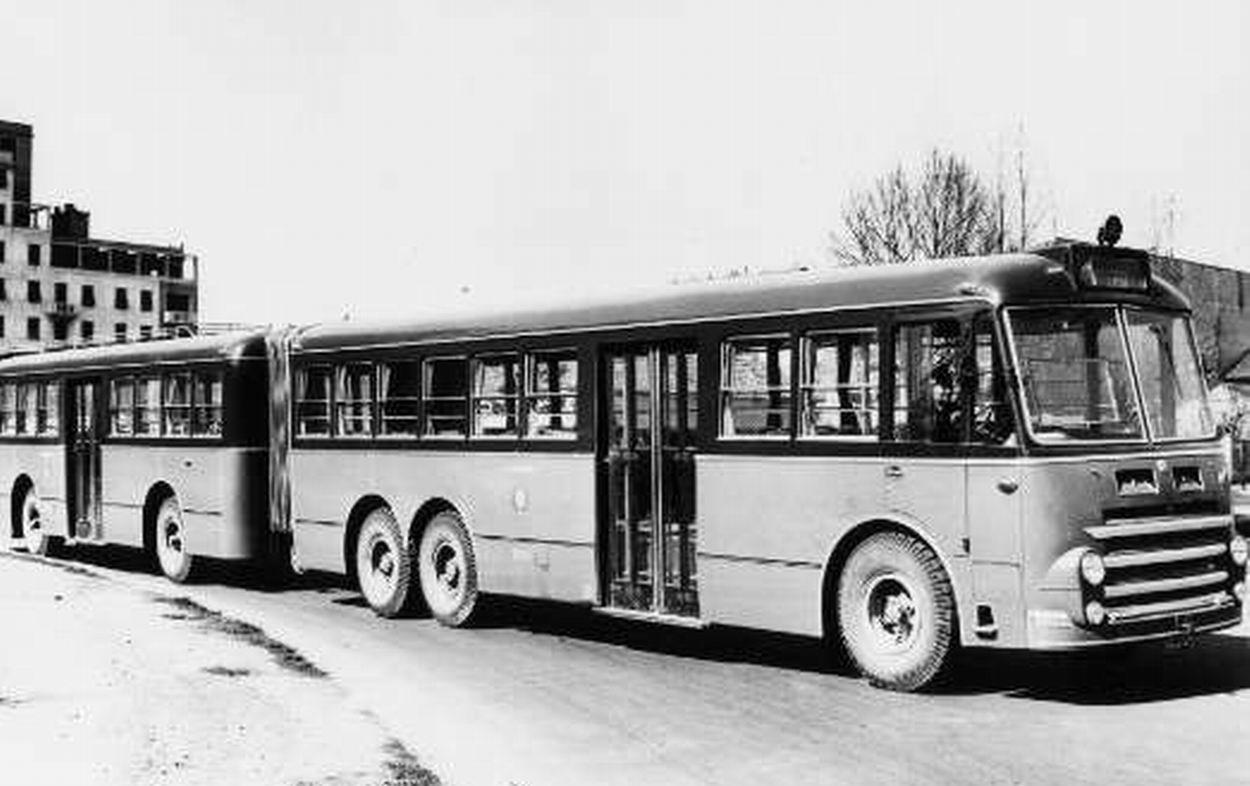 Alfa Romeo 140 Bus